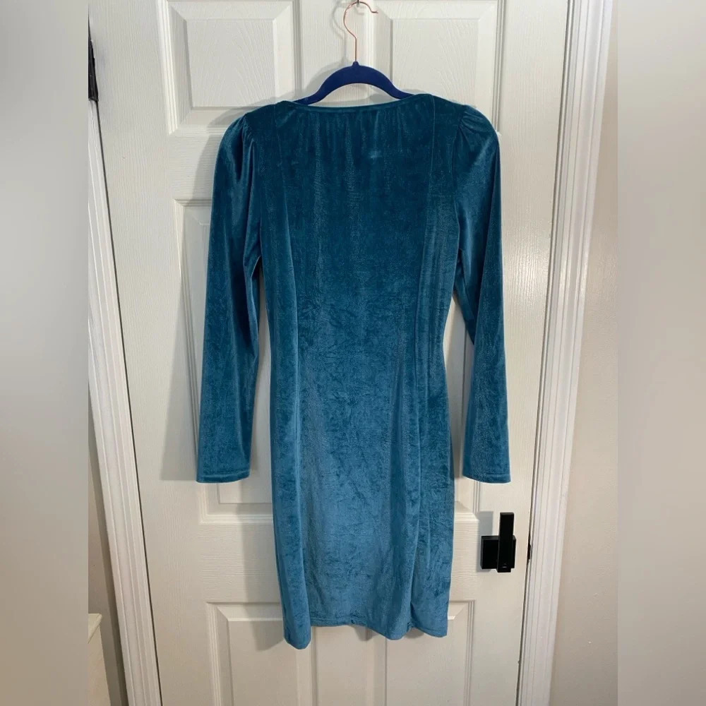 GOBLES Green Velvet Bodycon Dress L Long Sleeve Square Neck Mini - Picture 4 of 7